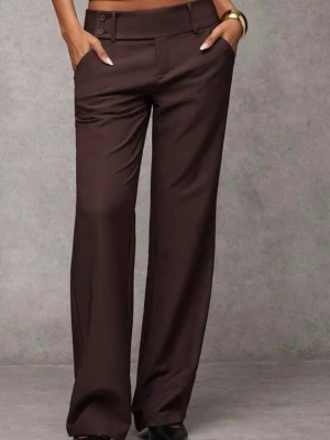 Bruna vida kostymbyxor - Helt nya kostymbyxor från shein med prislapp på, jättefina men säljer dom pga fel beställning av två och min retur tid ar över, köpta för 279kr + dom sitter tighta på midjan😌