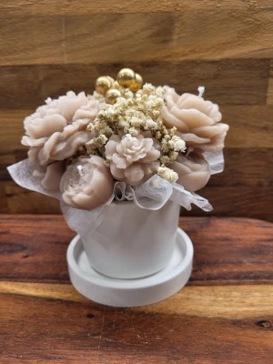 Mini buketter ljus - Blomljus i en handgjord kruka finns i fler färger