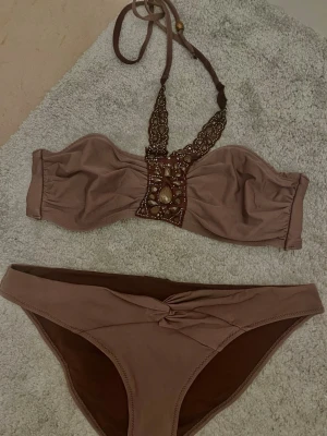 Snygg bikini ,2000s - skriv vid frågor💕💕