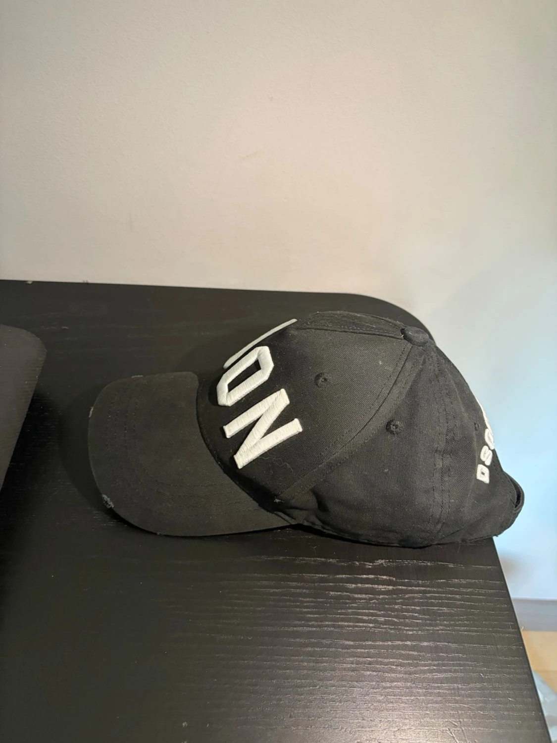 Svart ICON keps från Dsquared2 - 1