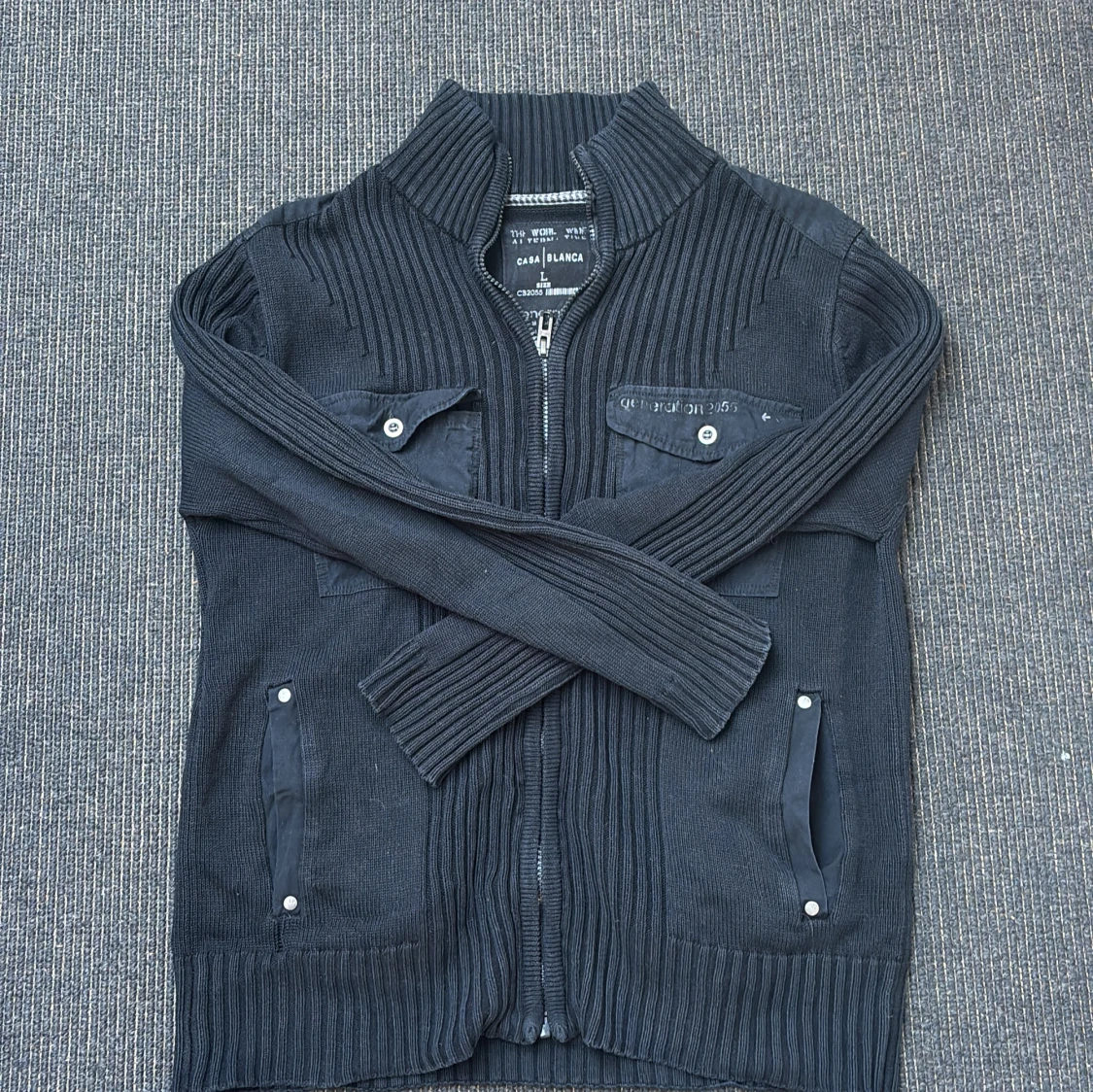 Svart stickad cardigan  - 1