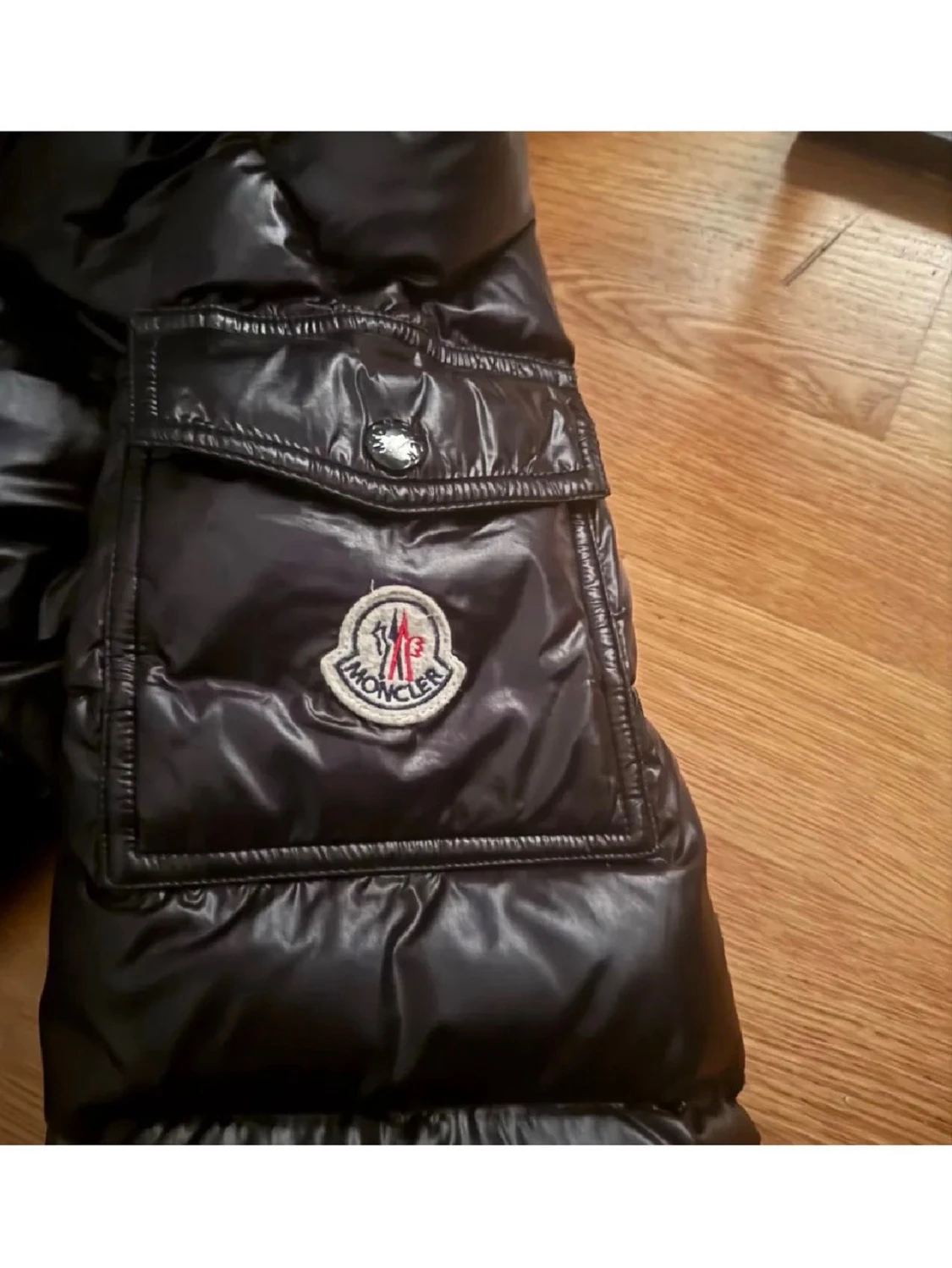 Svart pufferjacka från Moncler - 1