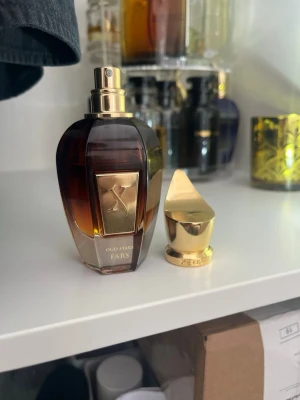 Xerjoff Fars parfym - 50ml kommer med full presentation (låda+förpakning). Kvar enligt bild. Äkta vara med e-kvitto.