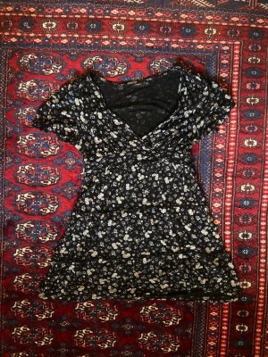 babydoll topp - Kort klänning eller lång topp! Jag tycker den är större än den ser ut på bilden btw