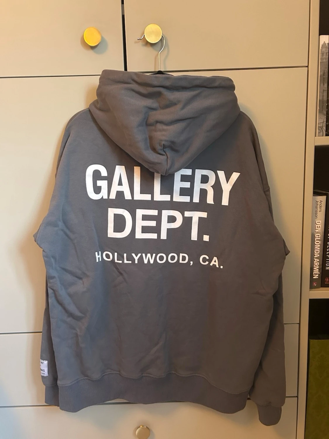 Grå hoodie från Gallery Dept. - 1