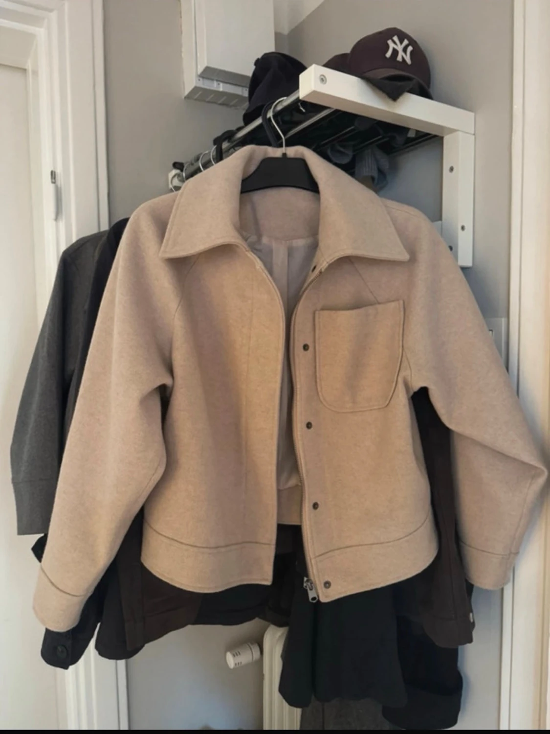 Beige kappa