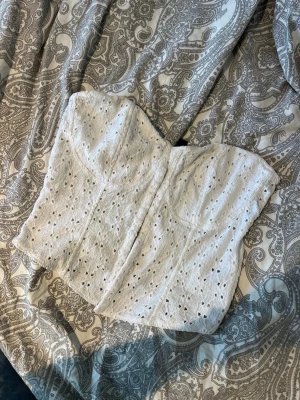 Topp - Korsettopp från H&M, storlek M. Superfin