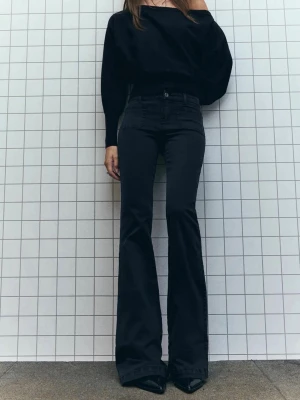 Snygga jeans - Säljer ett par jeans från bershka i mycket bra skick💕