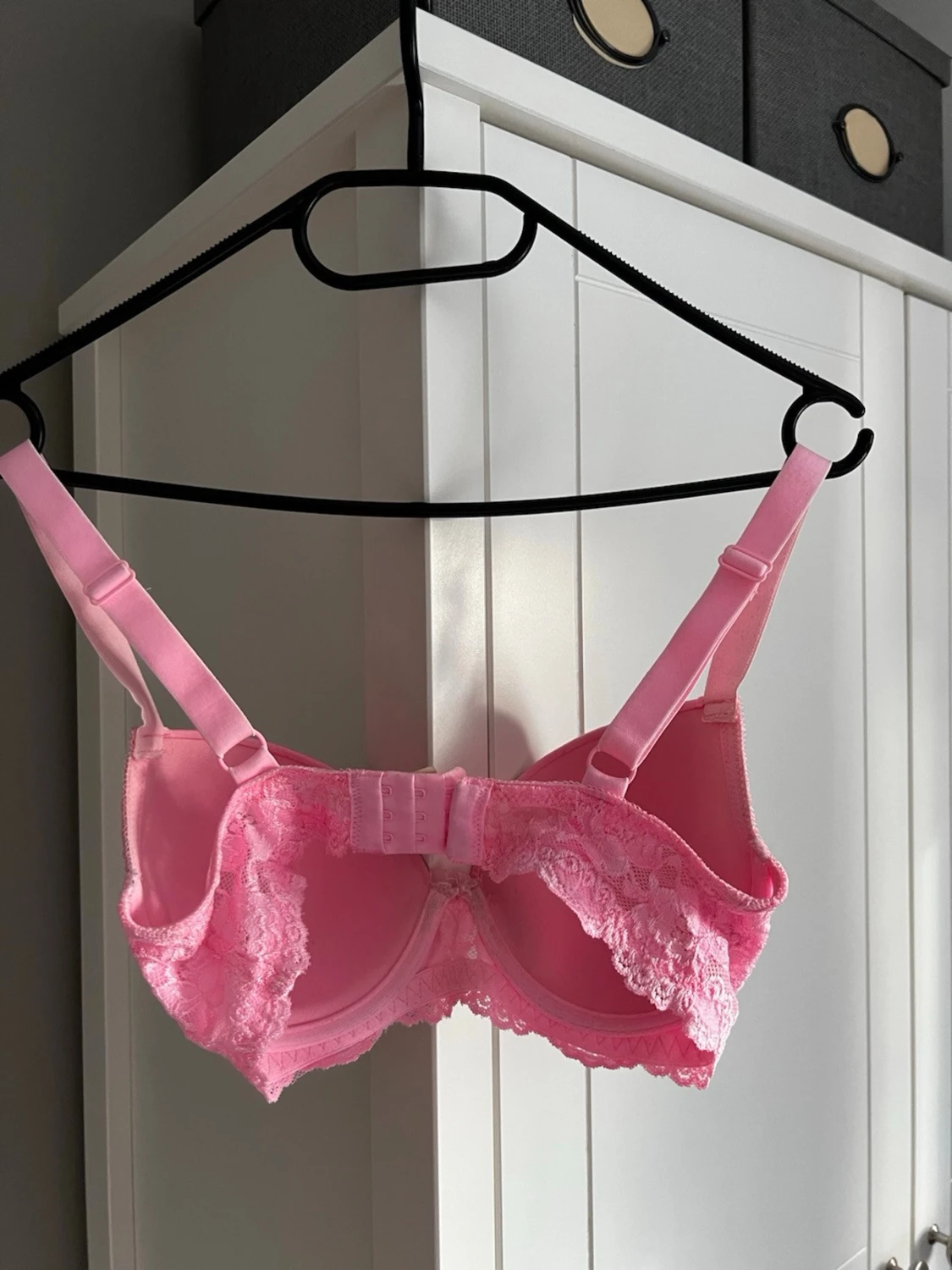 Rosa push-up bh med spetsdetaljer - 1