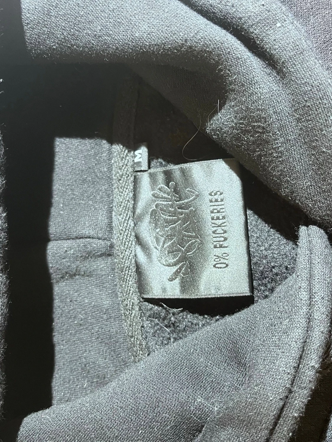 Syna world hoodie - 1