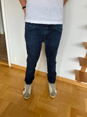 Nudie Jeans - Nudie Lean Dean Jeans|Pris:449kr|Storlek:32/34|Skick:9,8/10|Hör av dig vid minsta lilla fundering eller fråga|