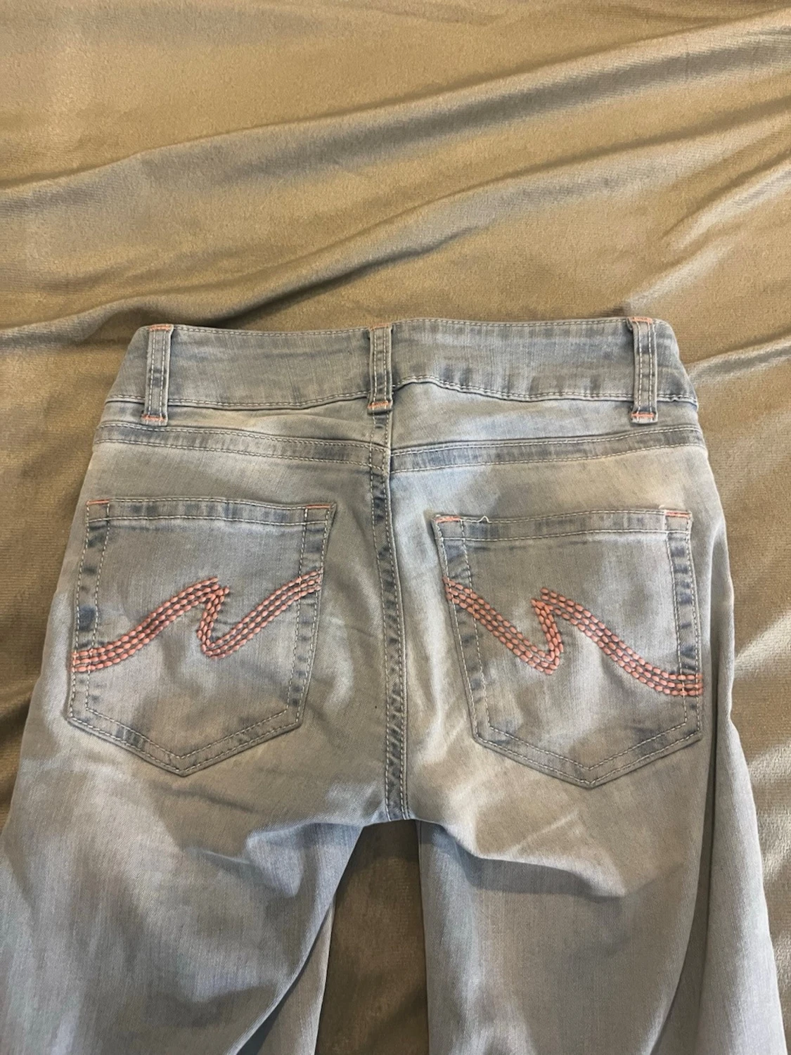 Ljusblå jeans från Nelly - 1