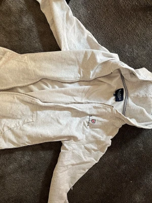 hoodie, skjorta, moncler stickad, over shirt, - Säljer allt detta i storlek s. Allt för 1500kr