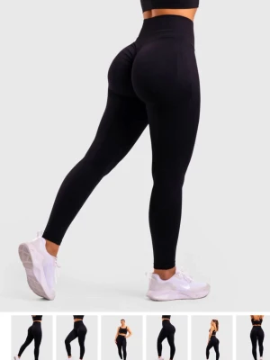 Svarta scrunch leggings med hög midja - Snygga svarta leggings med scrunch-detalj bak och hög midja som framhäver formerna. Stretchigt material som sitter tight och bekvämt. Perfekta till gymmet eller till en sportig look.
