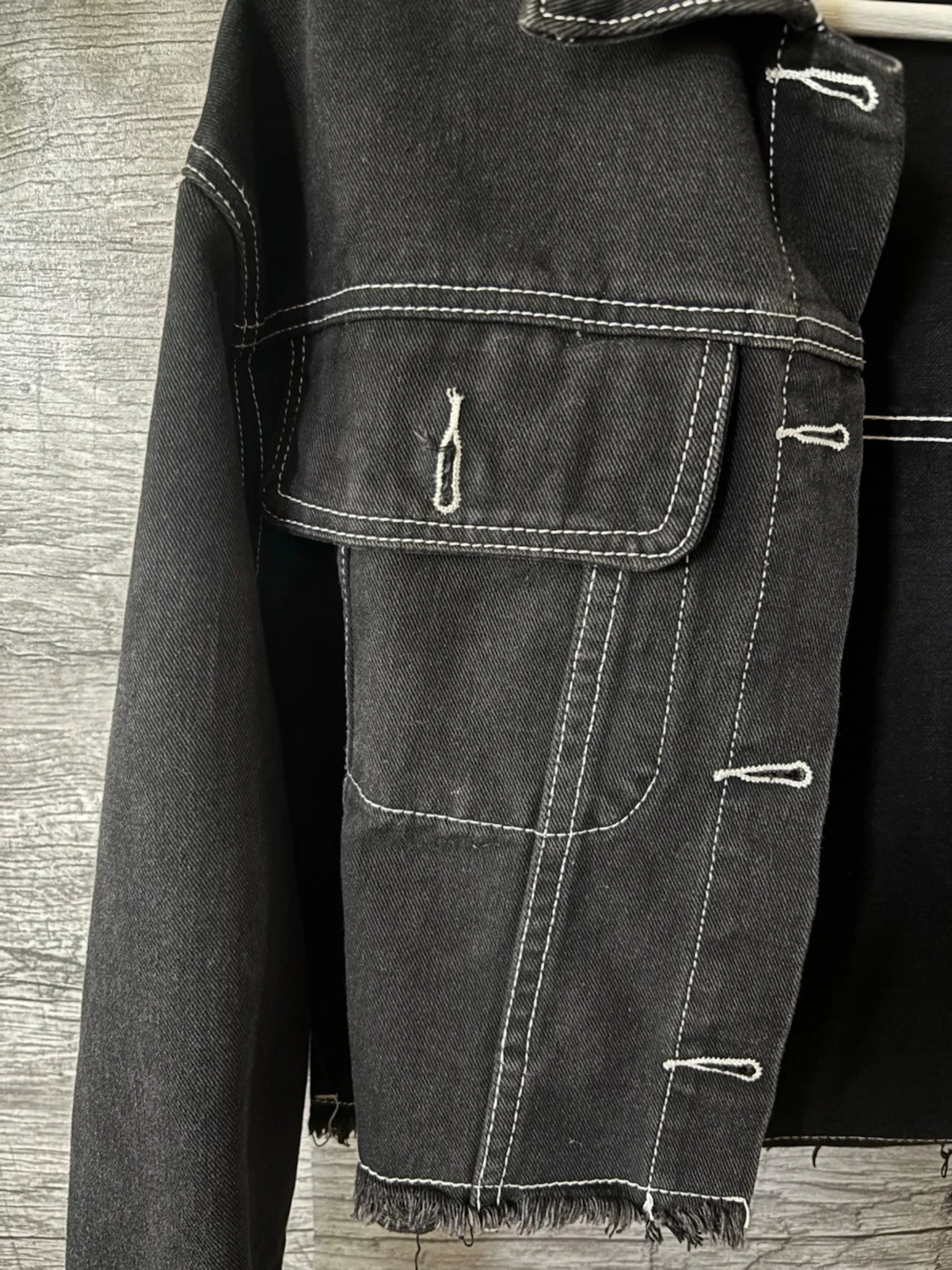 Svart croppad jeansjacka  - 1