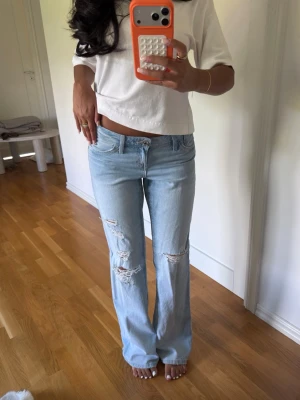 Lågmidjade Loose jeans  - Super snygga jeans från Gina young 14+!! 
