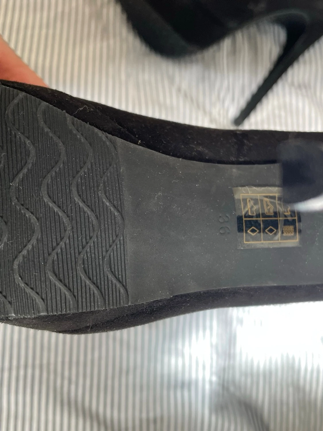 Svarta pumps - 1