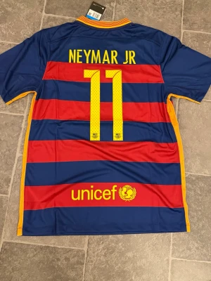Fc Barcelona 15/16 hemma Neymar Jr - Helt ny