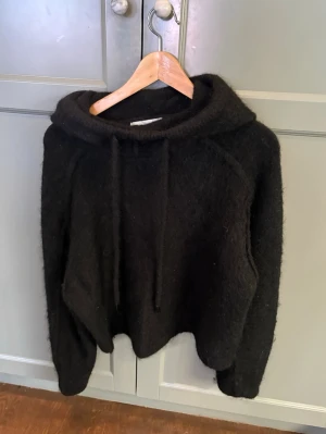 Jättemysig hoodie i mohair!💕💕 - Jättefint skick och perfekt nu till hösten!💕💕💕 skriv vid frågor osv osv💕💕