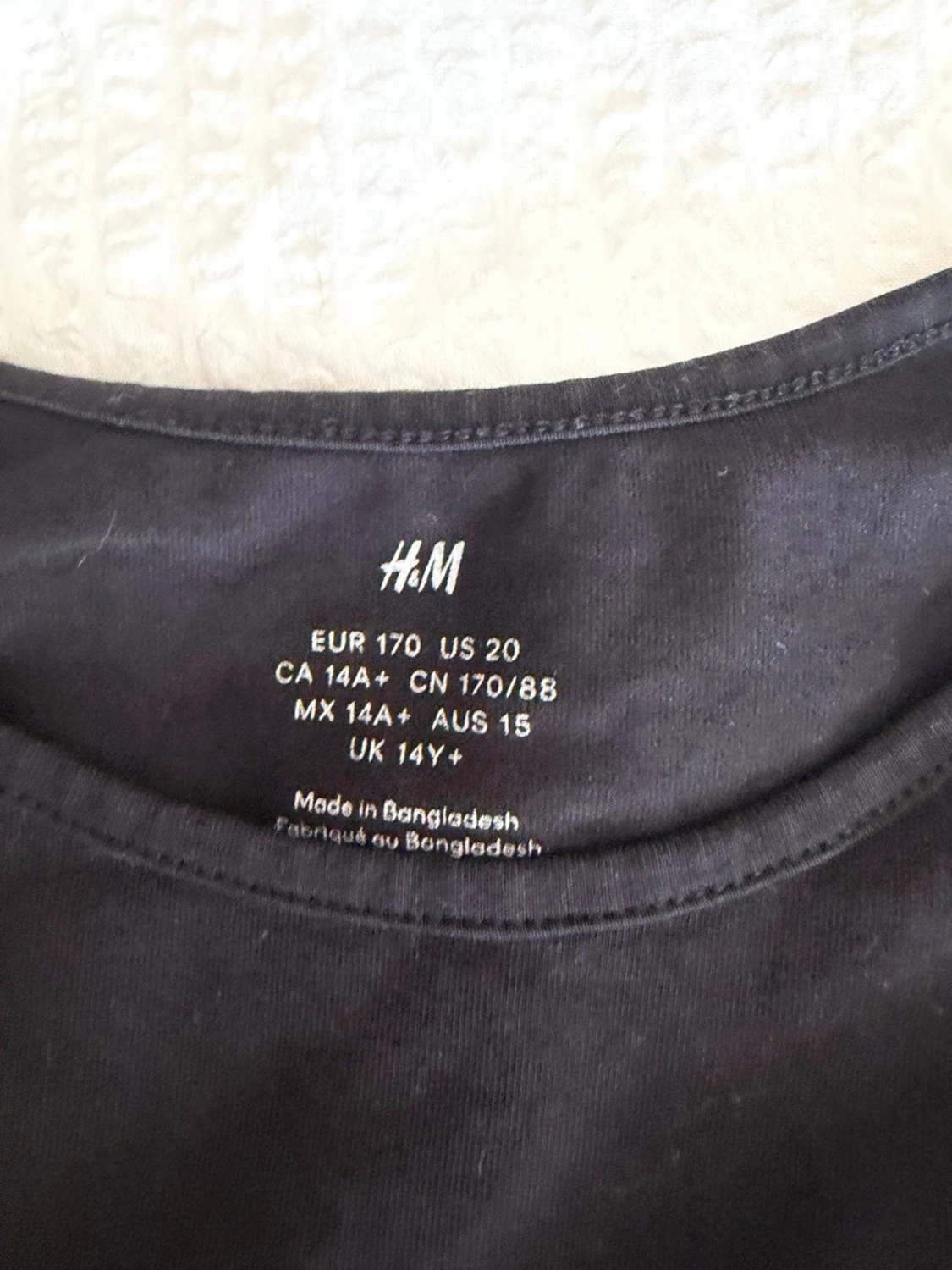 Svart basic t-shirt från H&M - 1