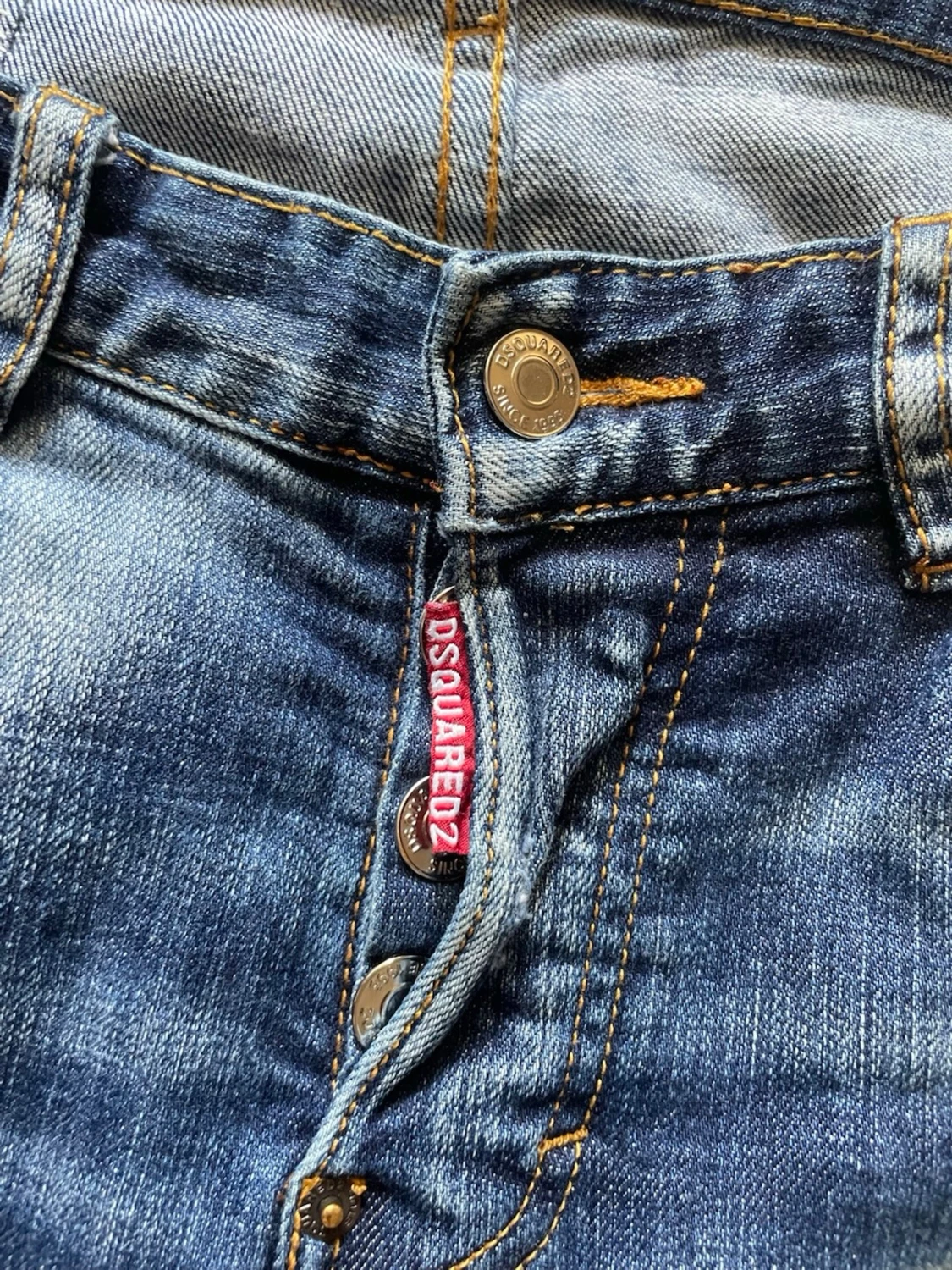 Blå slitna jeans från Dsquared2 - 1