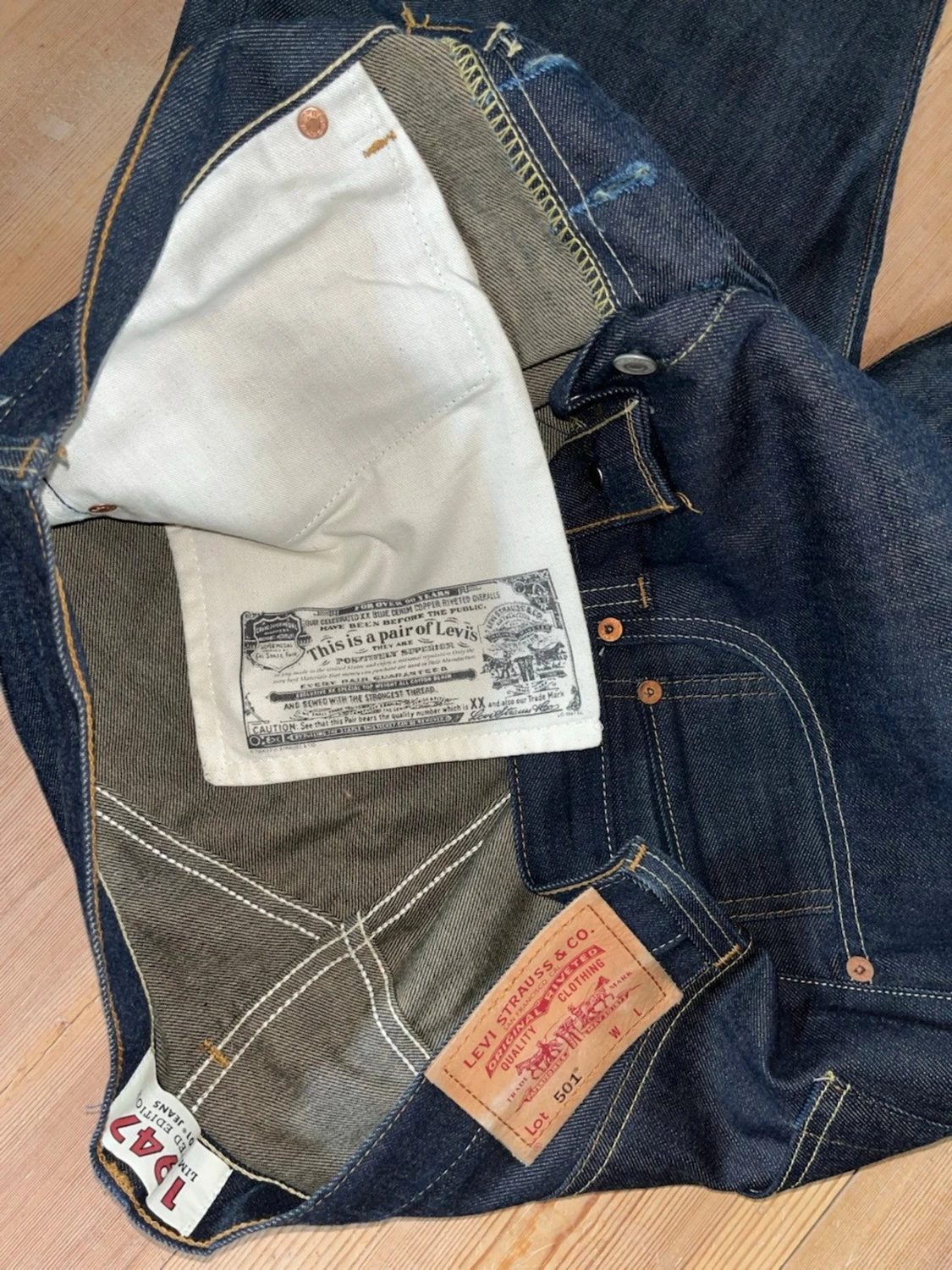 Mörkblå Levis 1947 Limited Edition Jeans - 2
