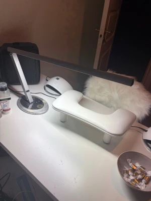 Arbetslampa/ nagellampa  - Led lampa för naglar köpt på Nagelgiganten 