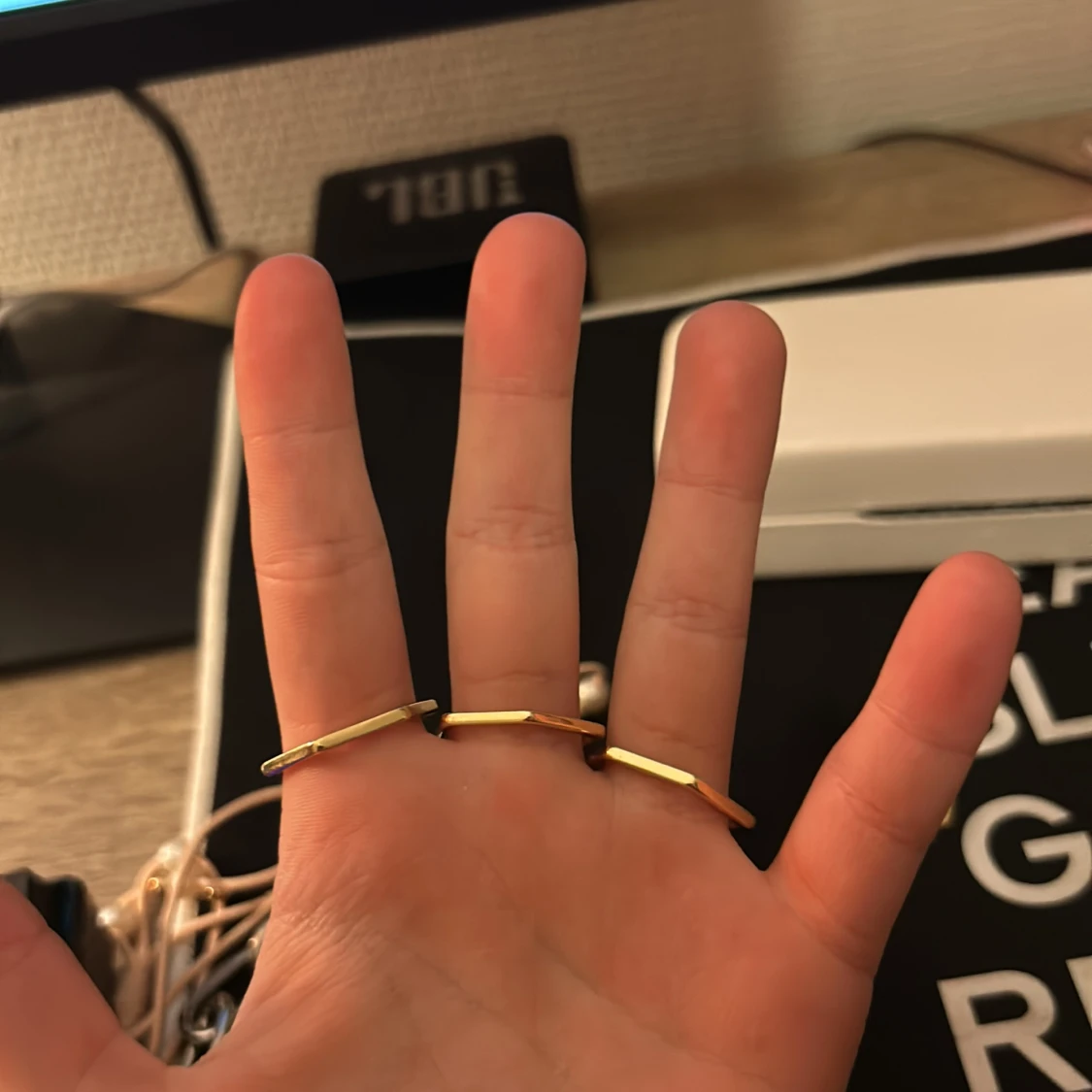 3 guldringar ej äkta guld - 90