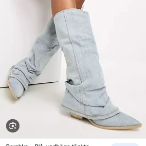 SLUTSÅLDA BOOTS - snyggaste bootsen som inte kommer till användning i storlek 39!! knappt använda! säljer för 900kr