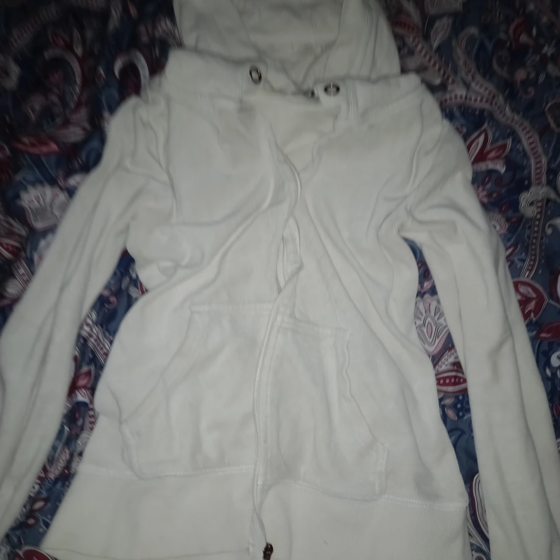 Vit tröja med dragkedja - 90