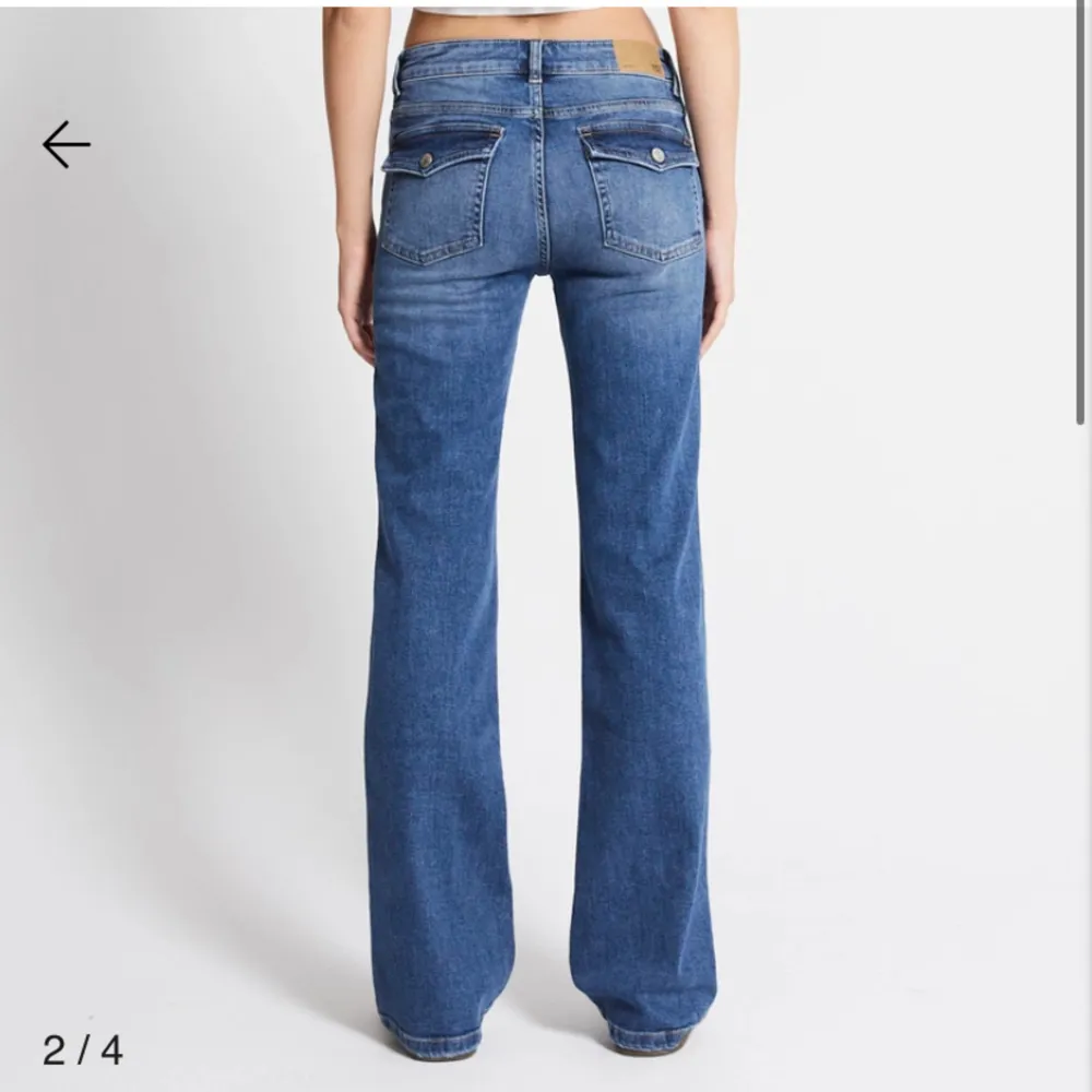 Blå jeans från lager 157. Bra skick använder dom inte så därför säljer jag dom. Jeans & Byxor.