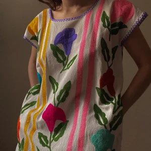 Vintage Mexican Boho Embroidered Dress - Boxy dress with embroidered stripe and all over flowers. Two side pockets. Casual Fit. Excellent Condition.   108 CM/ 42.5 IN Length 20 CM/ 7.9 IN Sleeve 112 CM/ 44.1 IN Chest  Best Fits S/M  100% Cotton