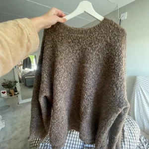 Stickad tröja - Används inte rensar garderoben 💕