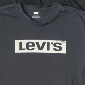 levis  - vanlig levis tisha