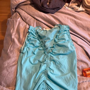 Jätte snygg trlja - Säljer för ja inte använder skriv om de e något S/M