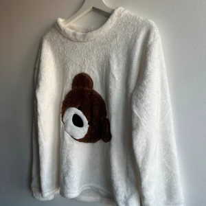 Helt nytt mys set - Jätte mjukt & fluffigt. Storlek xs / s Aldrig använt 