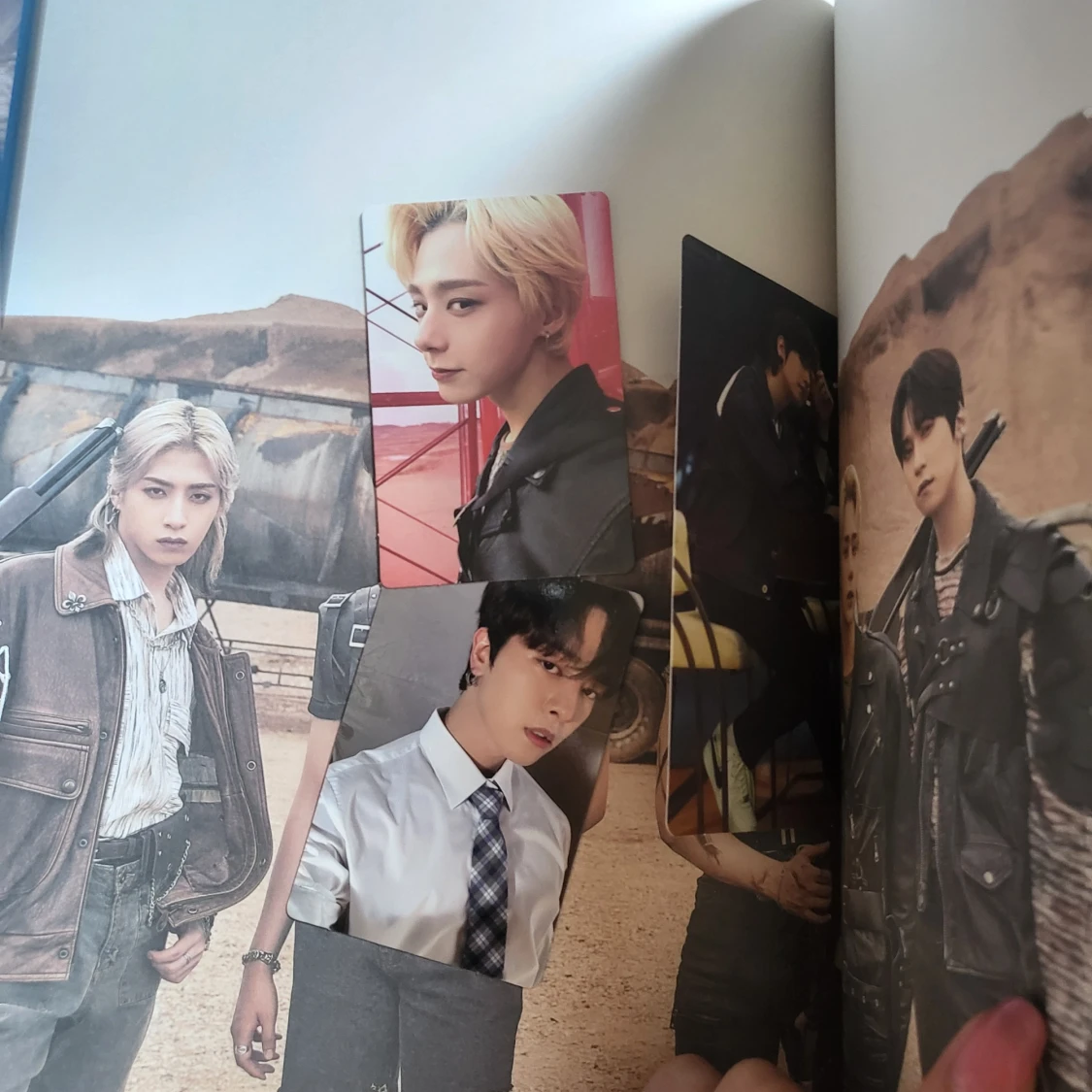 Säljer Oneus Album 3st - 91