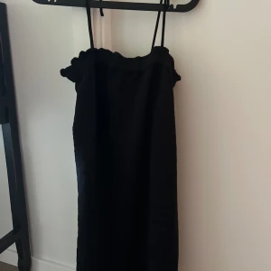 Klänning - Söt klänning, kommer tyvärr aldrig till användning längre. Skriv för fler bilder🤠