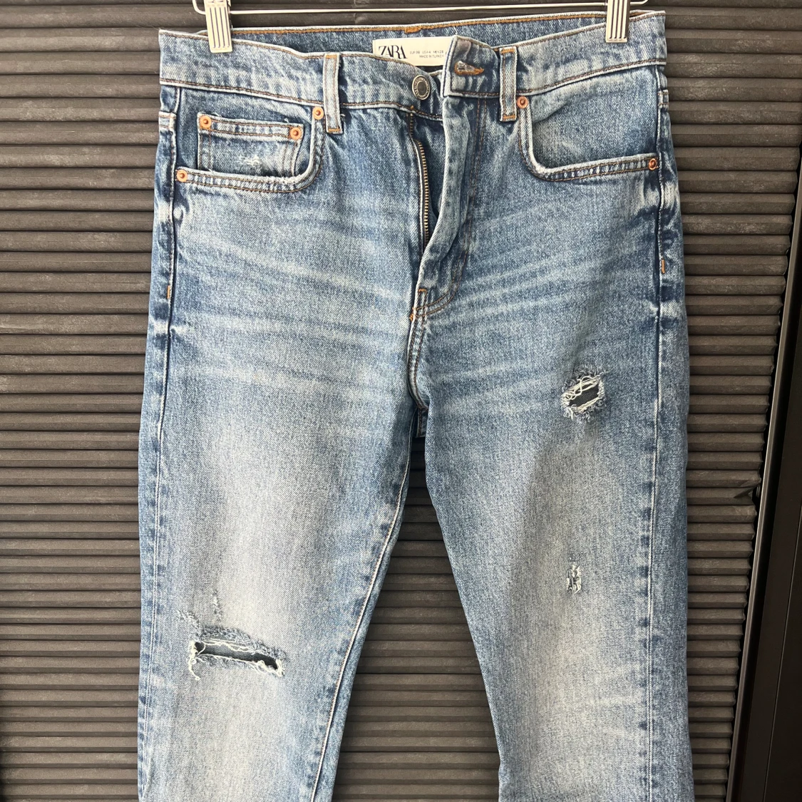 Zara jeans