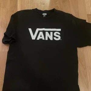 Vans T-shirt Storlek 158-164 - 158-164 Knappt använd bra skick