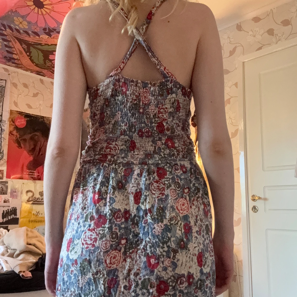 Blommig klänning  - 91