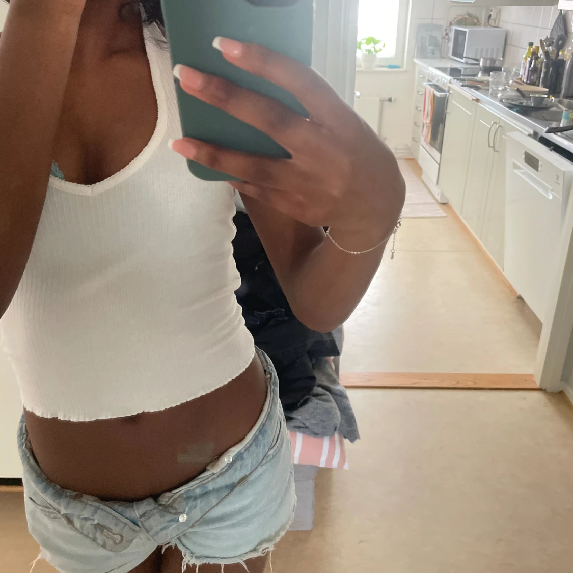 Snygg sommar topp med spets detaljer  - 90