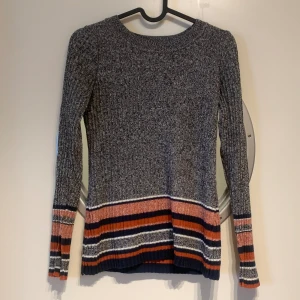 Fin Tröja - Jätte fin tröja, knappt använd! 