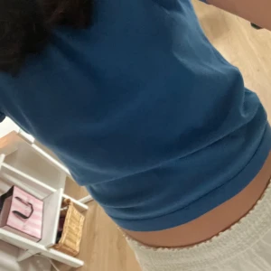 Tröja - Köpt från Lindex och har inte kommit till användning💕