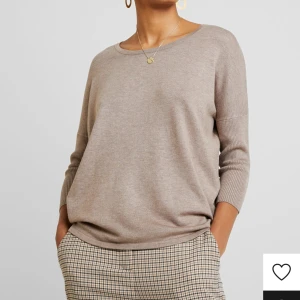 Trekvartsärmad tröja - Trekvartsärmad tröja från Saint tropez Knappt använd/väldigt bra skick (se sista bilden)