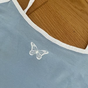 Kort tight klänning - Jättesöt. Knappt använd. Mycket bra skick 