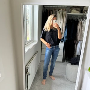 Nudie jeans w25  - Nudie jeans Storlek w25 l32 