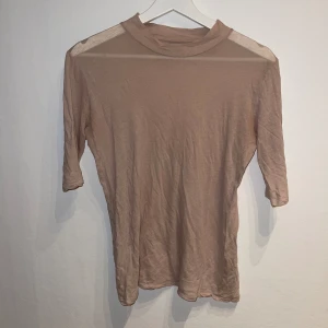 Acne Tshirt - Tvättad men oanvänd 🤎