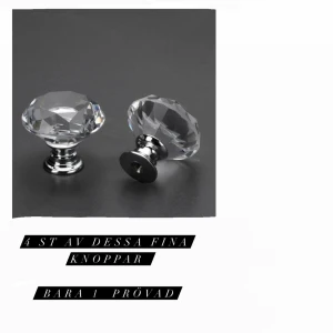 Knappar - Dessa är köpta från shein men passade inte i skåpet jag tänkte ha dom i det är 4st