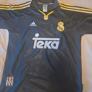 Real madrid 1999 seedorf - Jätte fin fotbolls tröja retro